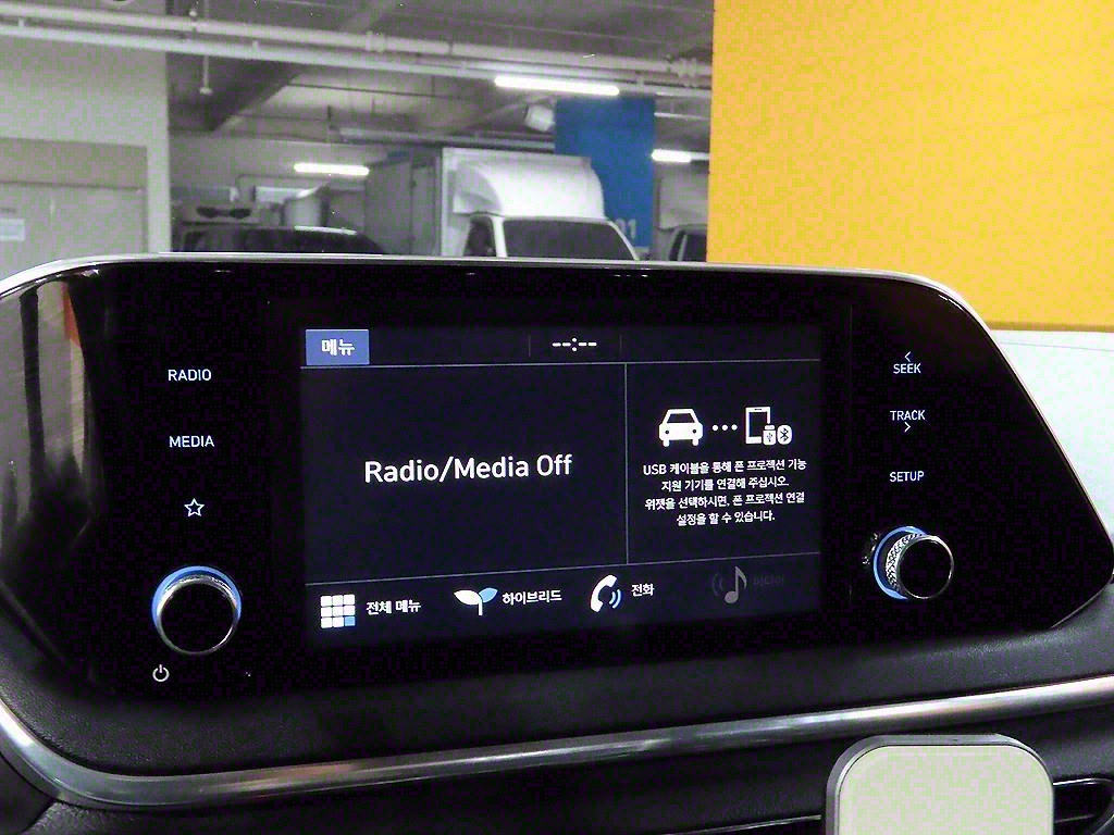 HYUNDAI Sonata - Vista 8