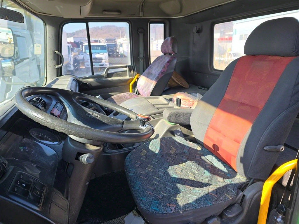 medium and large cargo apChoukJingae - Vista 9