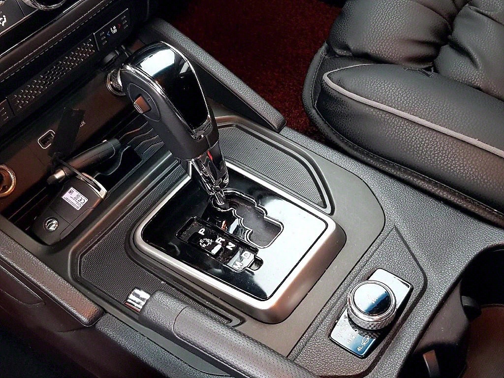 Ssangyong Rexton - Vista 12