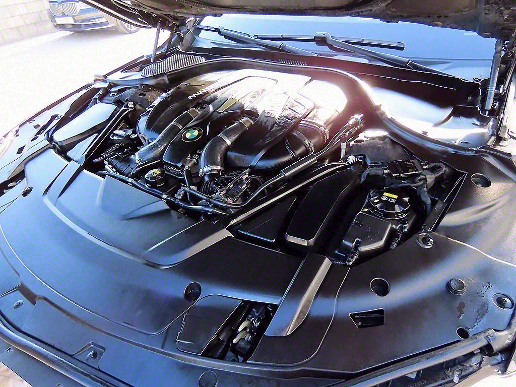 BMW 7 Series 2016 Negro - Importación desde Corea - HF Imports Iquique - Foto 18