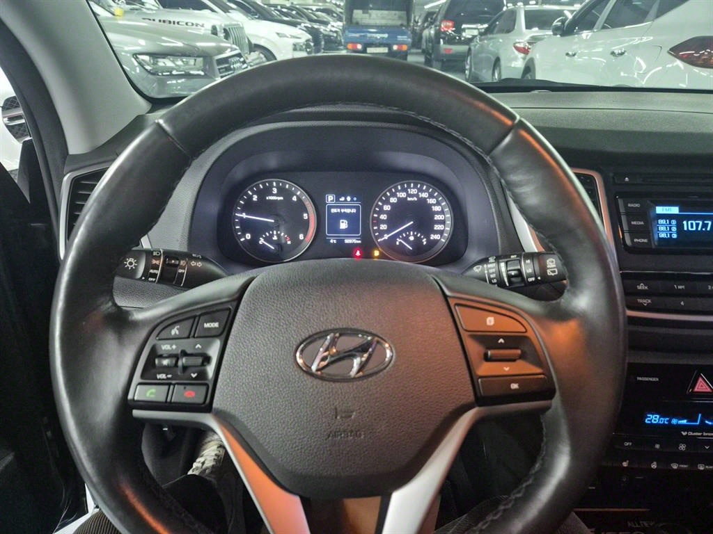 HYUNDAI Tucson - Vista 4