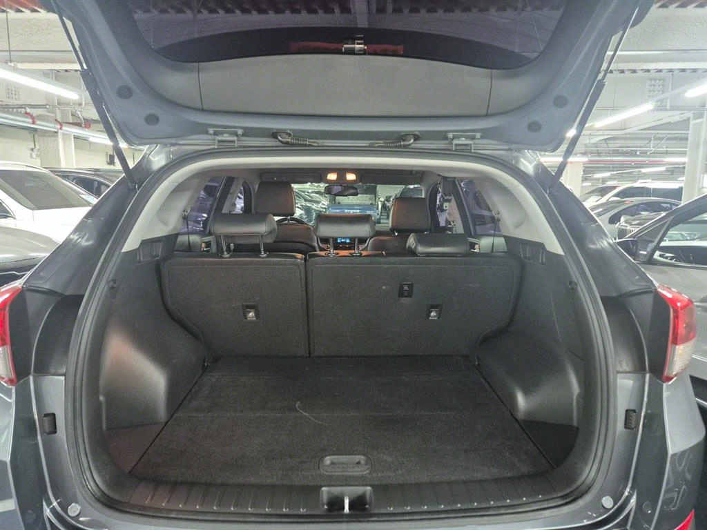 HYUNDAI Tucson - Vista 8