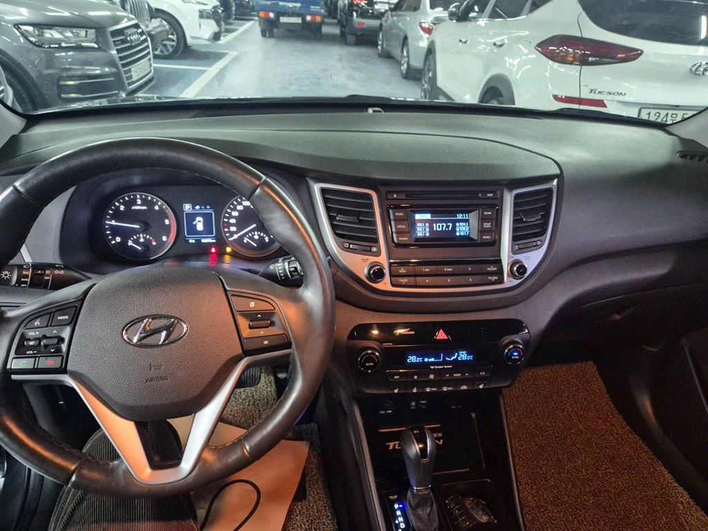 HYUNDAI Tucson - Vista 5