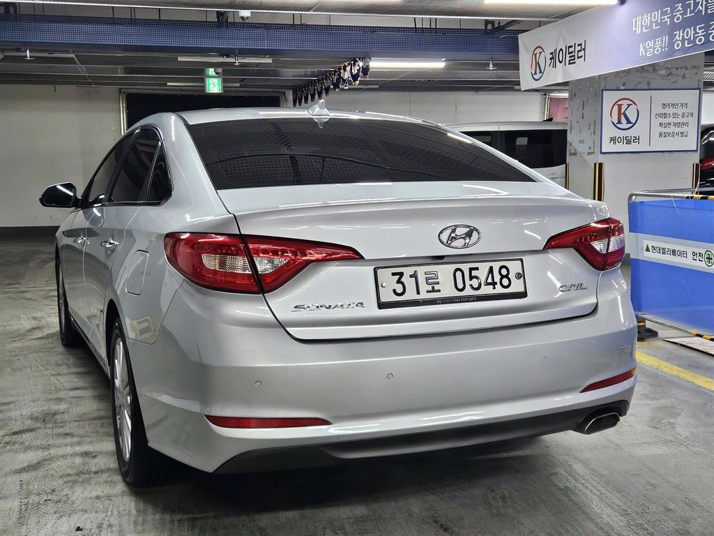 HYUNDAI Sonata - Vista 4