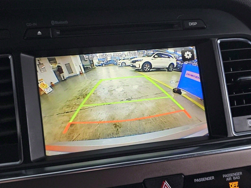 HYUNDAI Sonata - Vista 12