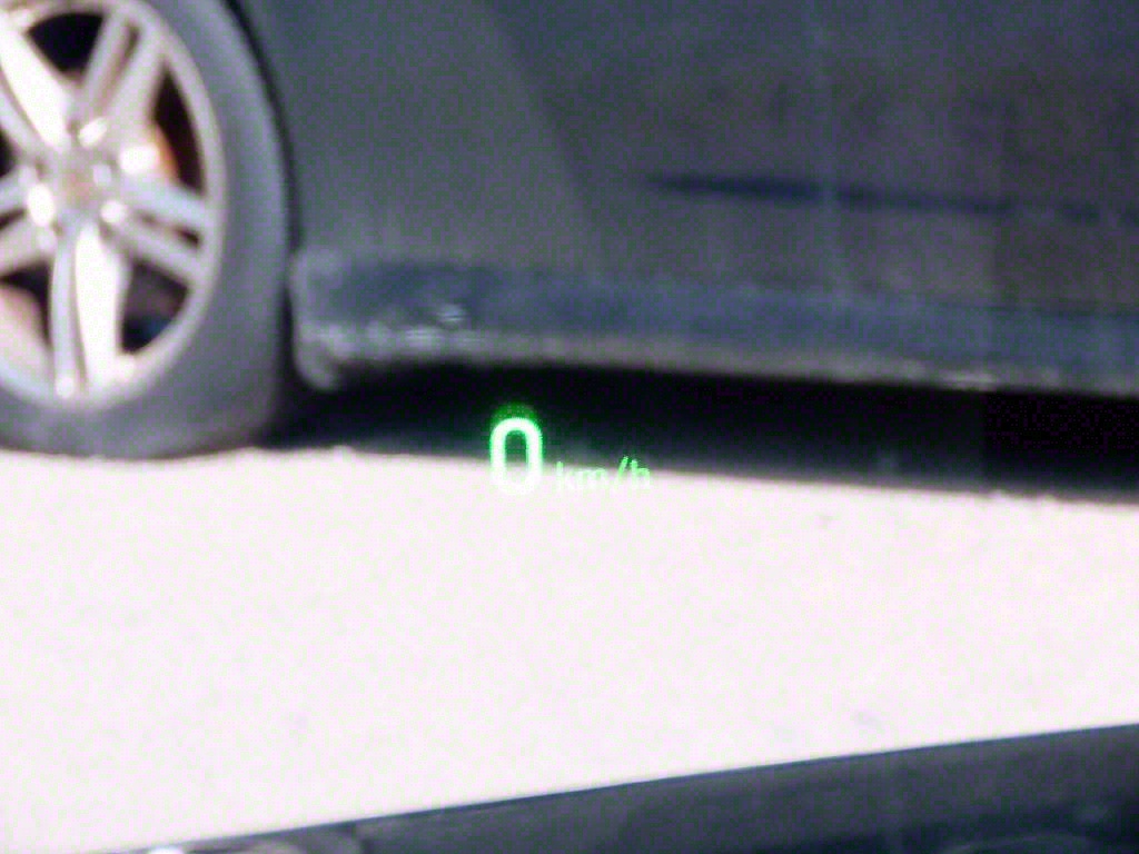 Genesis EQ900 - Vista 10