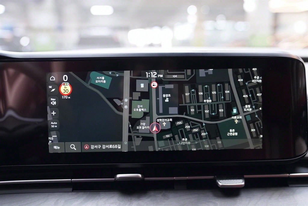 KIA Carnival - Vista 11