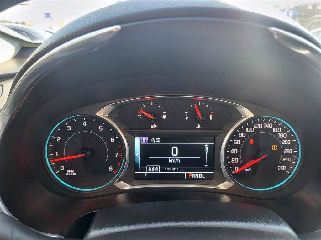 Chevrolet Malibu - Vista 10