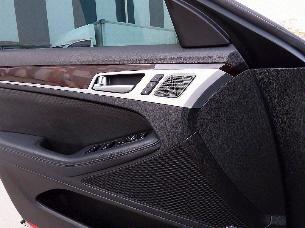 HYUNDAI Genesis - Vista 12