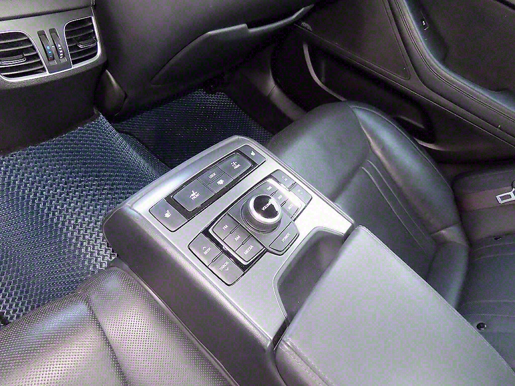 HYUNDAI Genesis 2015 Plateado - Importación desde Corea - HF Imports Iquique - Foto 17