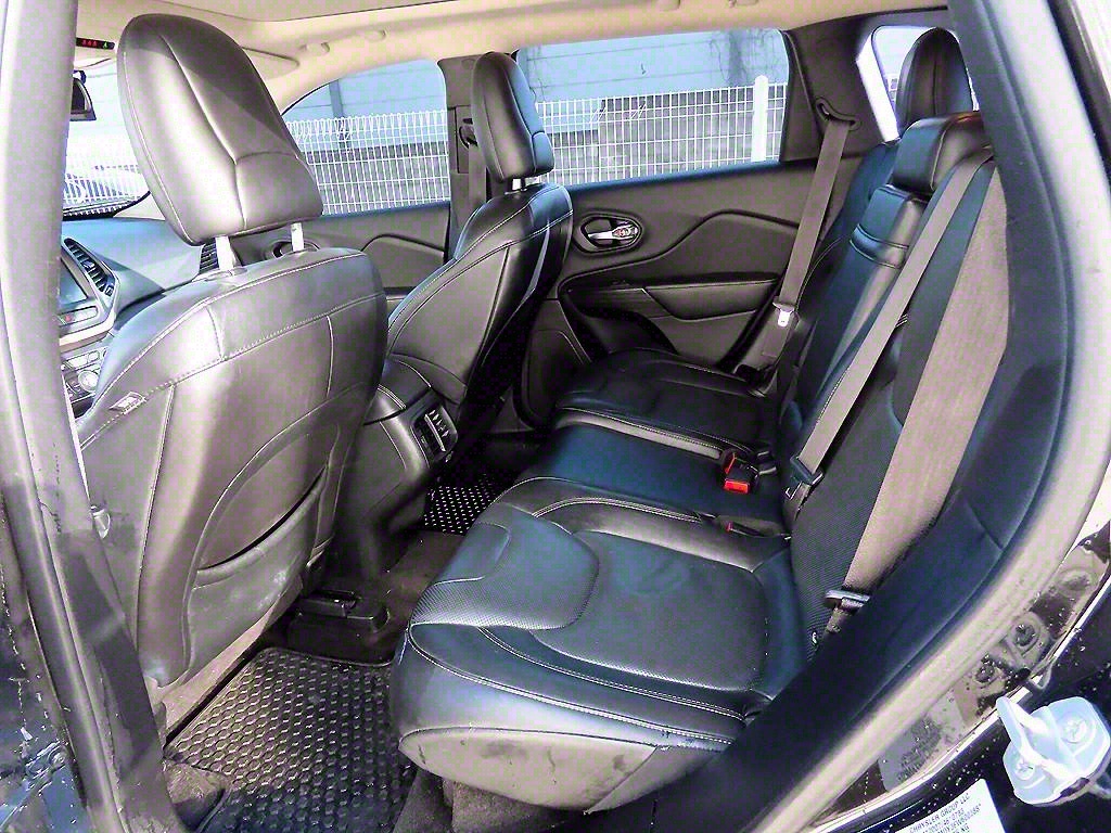 Jeep Cherokee - Vista 6