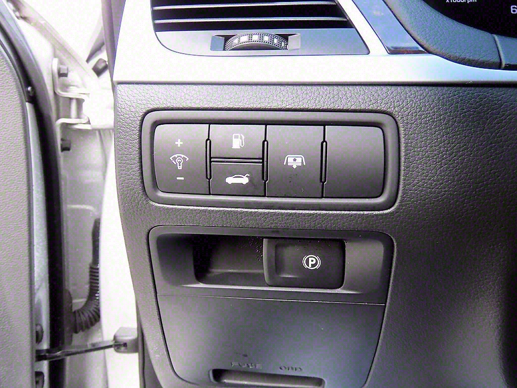 HYUNDAI Genesis 2015 Plateado - Importación desde Corea - HF Imports Iquique - Foto 13