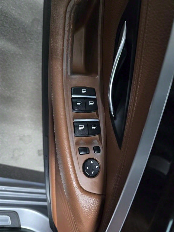 BMW 5 Series 2016 Gris - Importación desde Corea - HF Imports Iquique - Foto 13