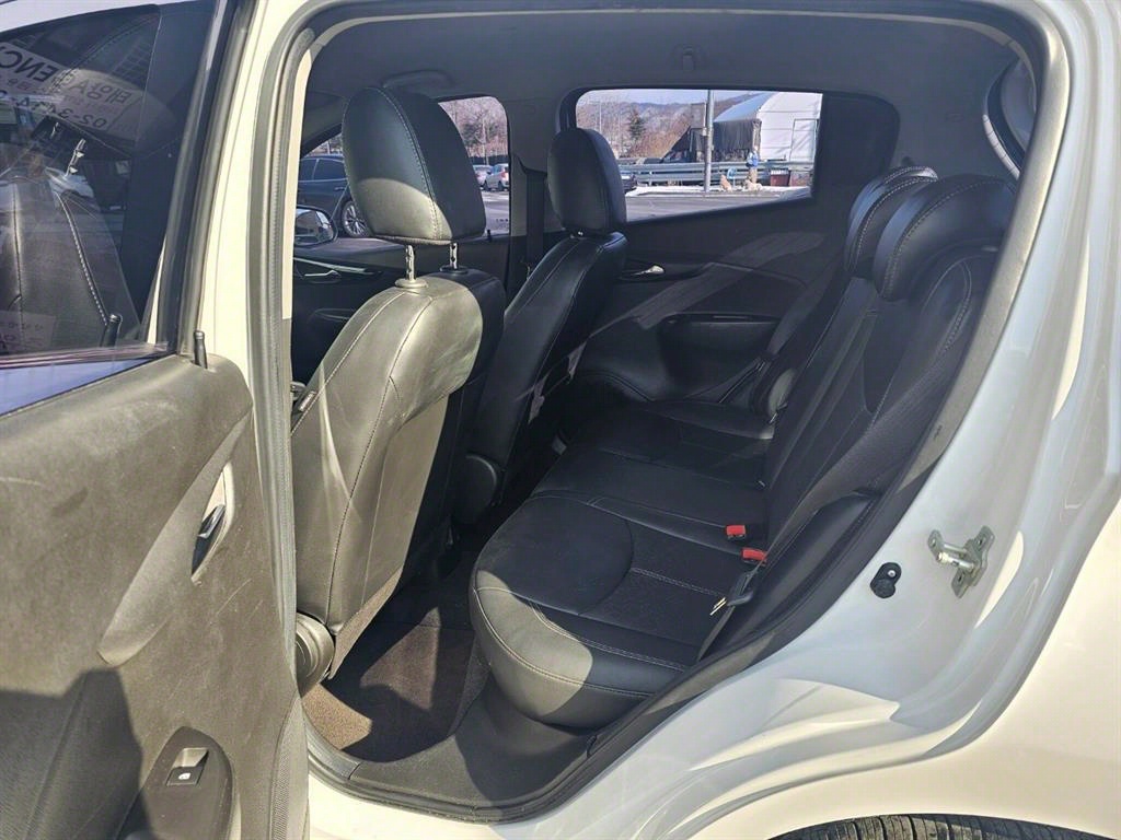 Chevrolet Spark - Vista 11