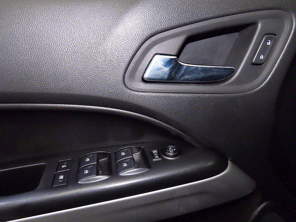 Chevrolet ?Colorado 2021 Negro - Importación desde Corea - HF Imports Iquique - Foto 14