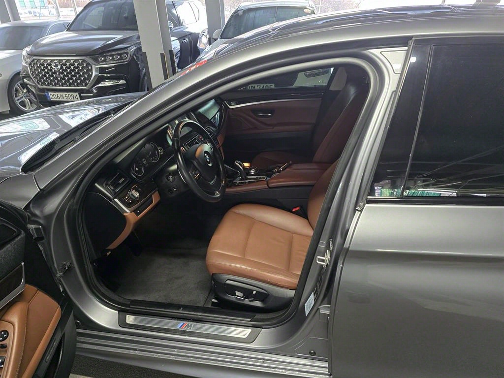 BMW 5 Series - Vista 10