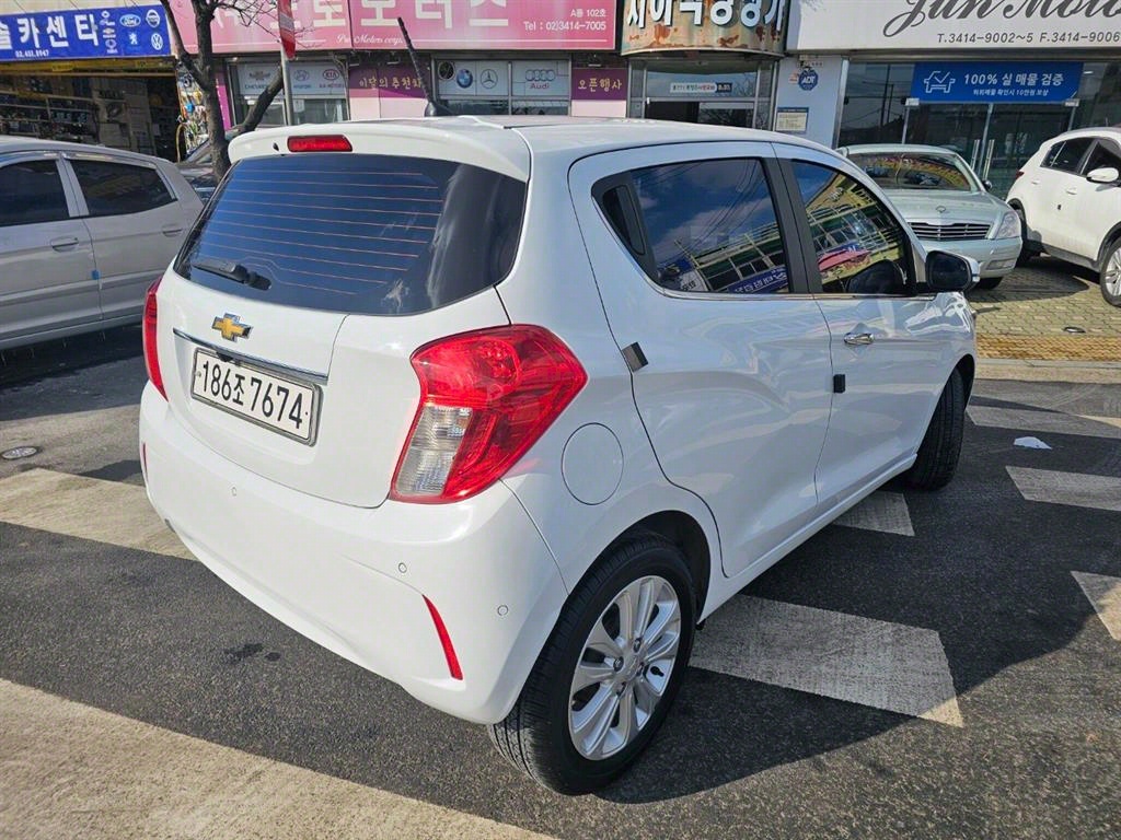 Chevrolet Spark - Vista 6