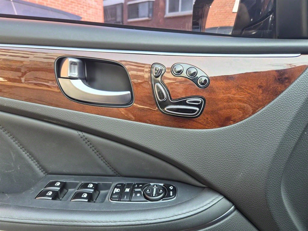 HYUNDAI Equus 2014 Negro - Importación desde Corea - HF Imports Iquique - Foto 16