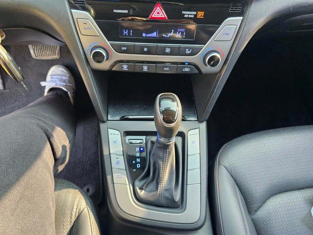 HYUNDAI Avante 2017 Blanco - Importación desde Corea - HF Imports Iquique - Foto 16