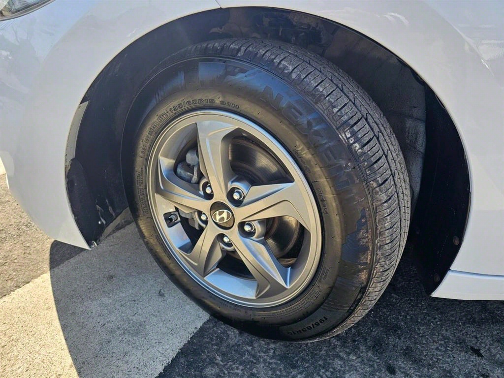 HYUNDAI Avante 2017 Blanco - Importación desde Corea - HF Imports Iquique - Foto 18