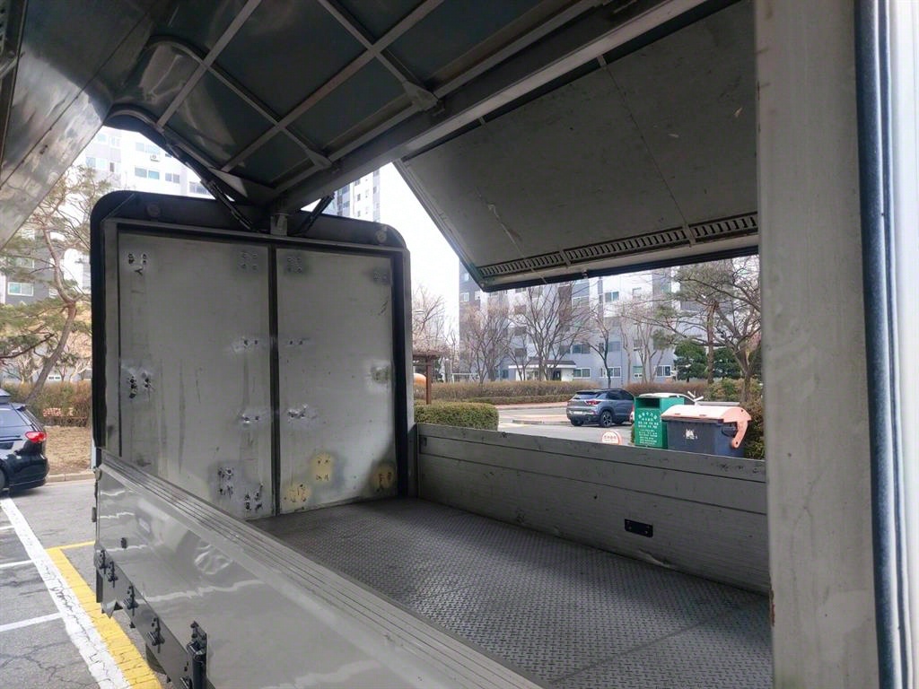 medium and large cargo truck 2014 Blanco - Importación desde Corea - HF Imports Iquique - Foto 13