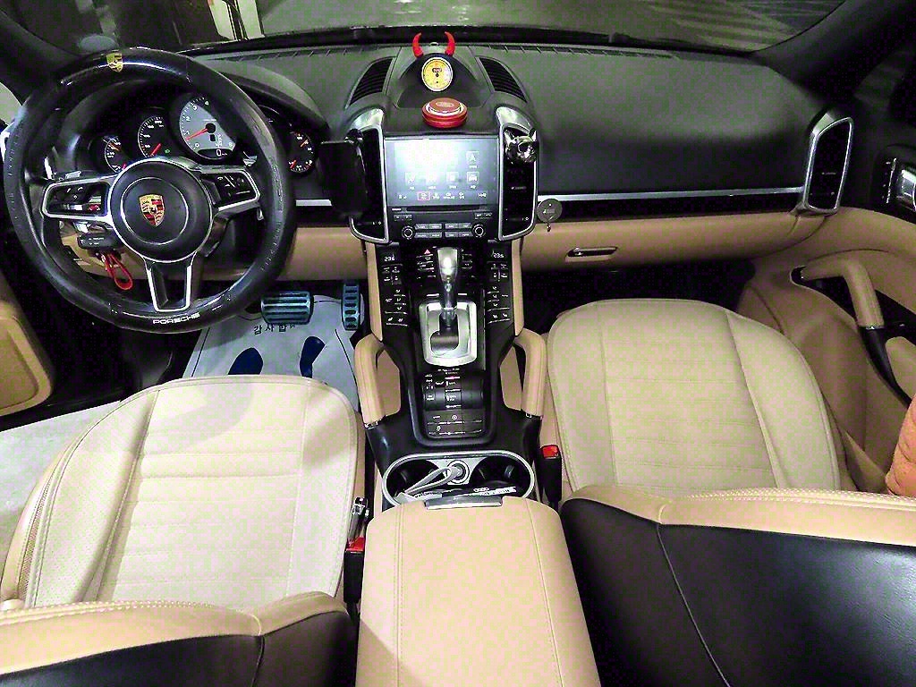 Porsche Cayenne - Vista 10