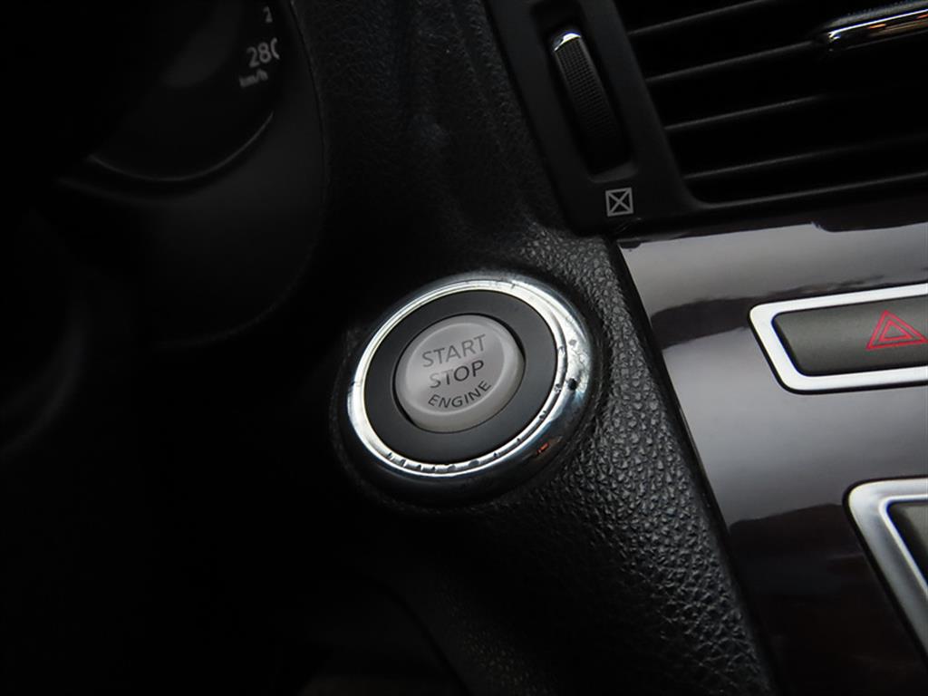 Infiniti M - Vista 10