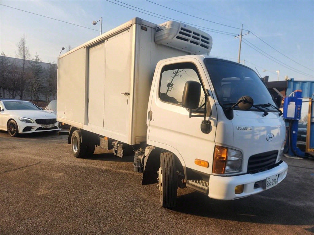 medium and large cargo truck 2018 Blanco - Importación desde Corea - HF Imports Iquique - Foto 19