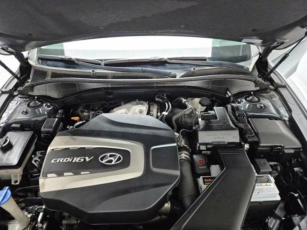 HYUNDAI Grandeur - Vista 5