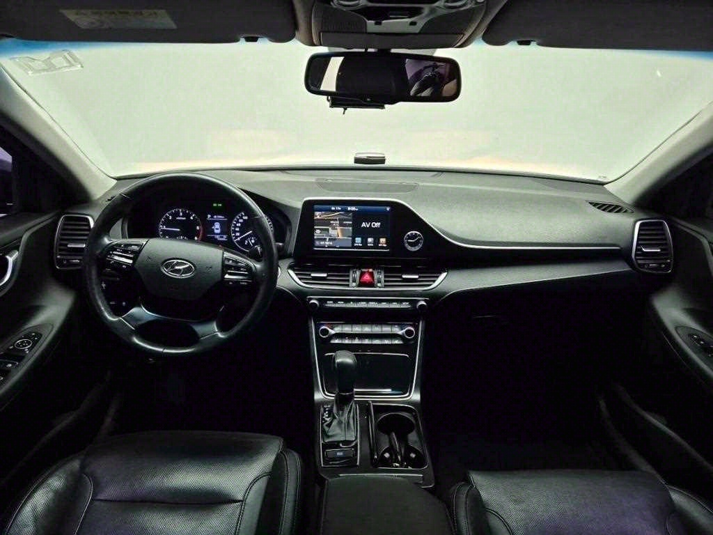 HYUNDAI Grandeur - Vista 7