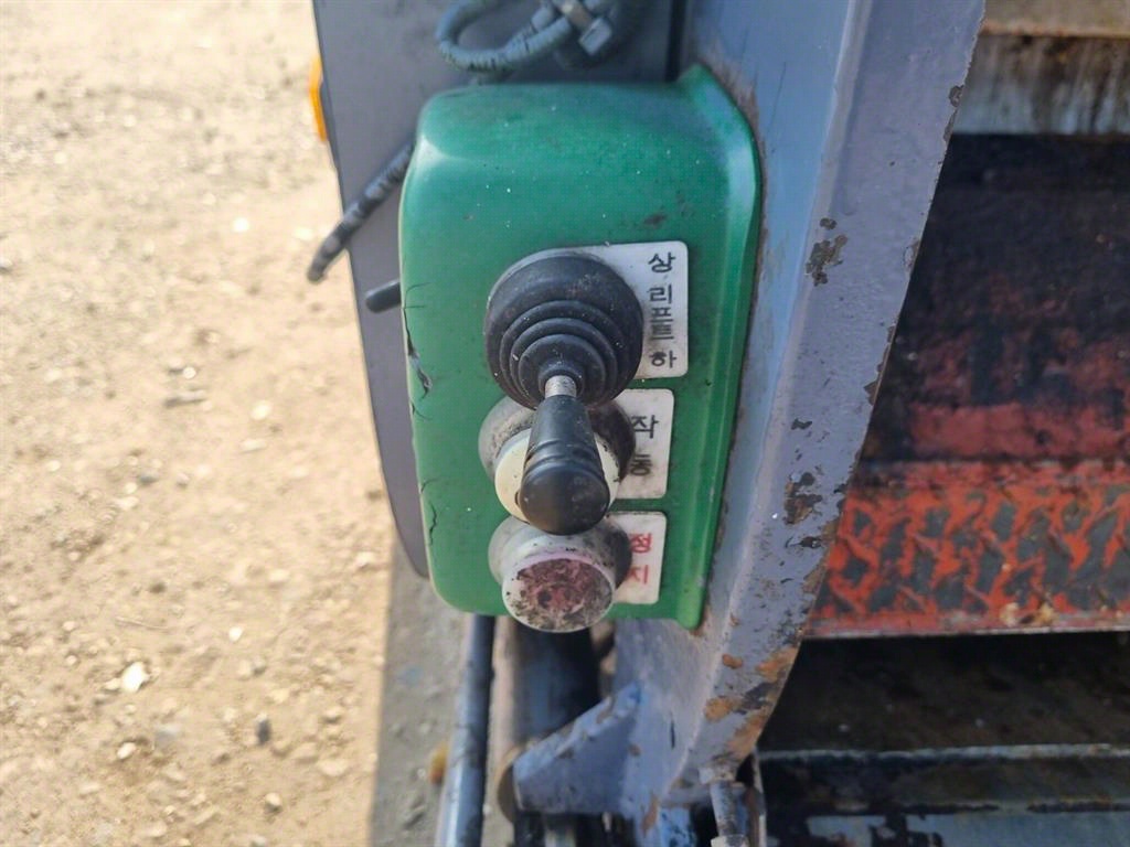 medium and large cargo apChoukJingae - Vista 10