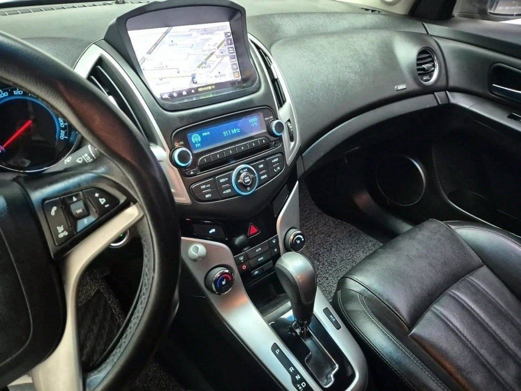 Chevrolet Cruise - Vista 10