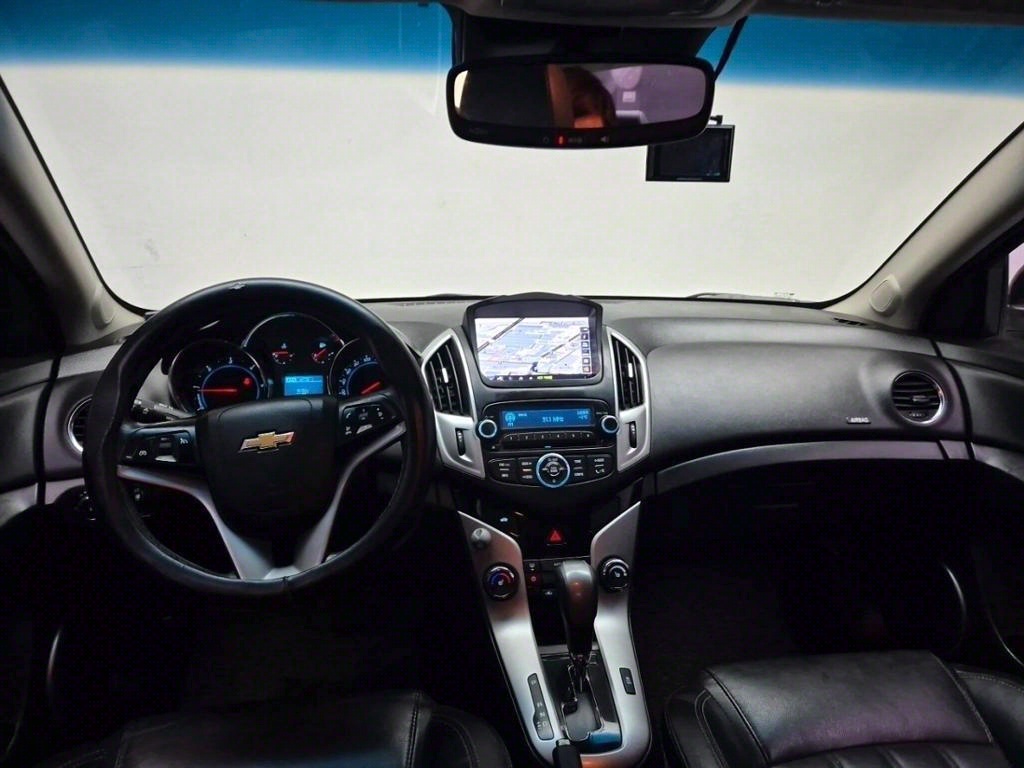 Chevrolet Cruise - Vista 7