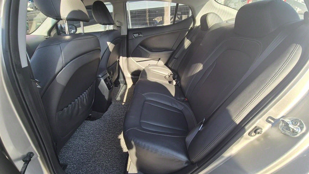 KIA K5 2012 Gold color - Importación desde Corea - HF Imports Iquique - Foto 15