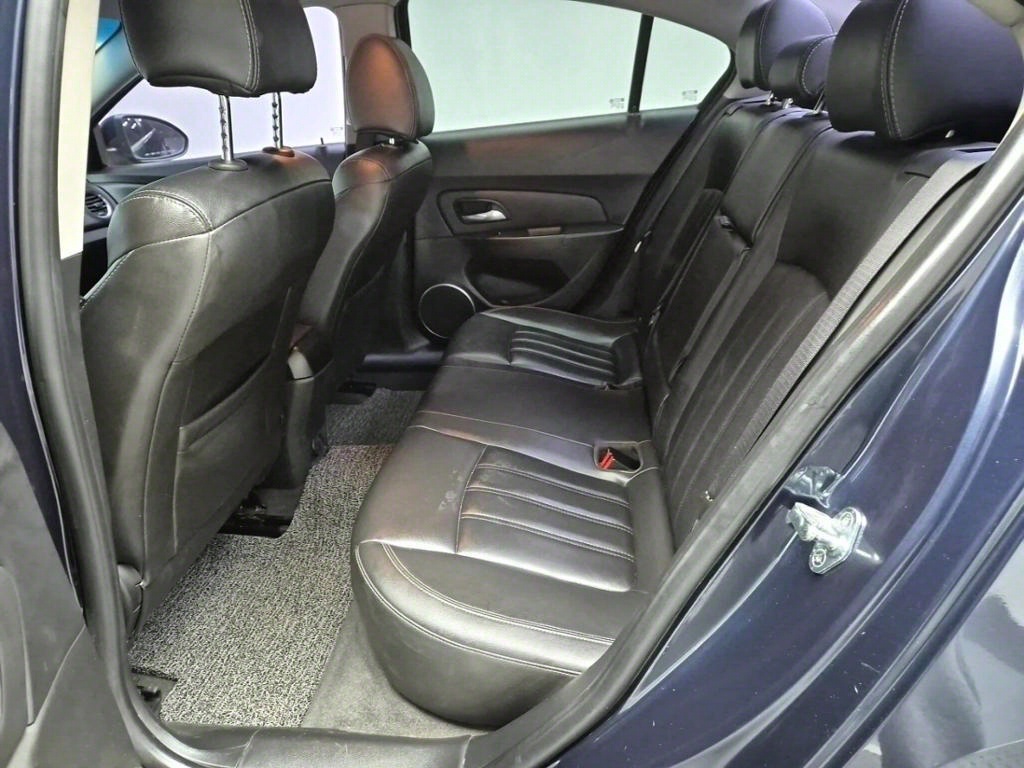 Chevrolet Cruise - Vista 12