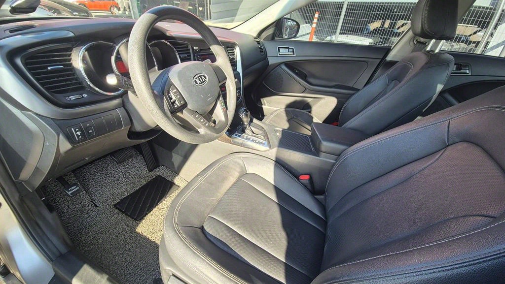 KIA K5 2012 Gold color - Importación desde Corea - HF Imports Iquique - Foto 13