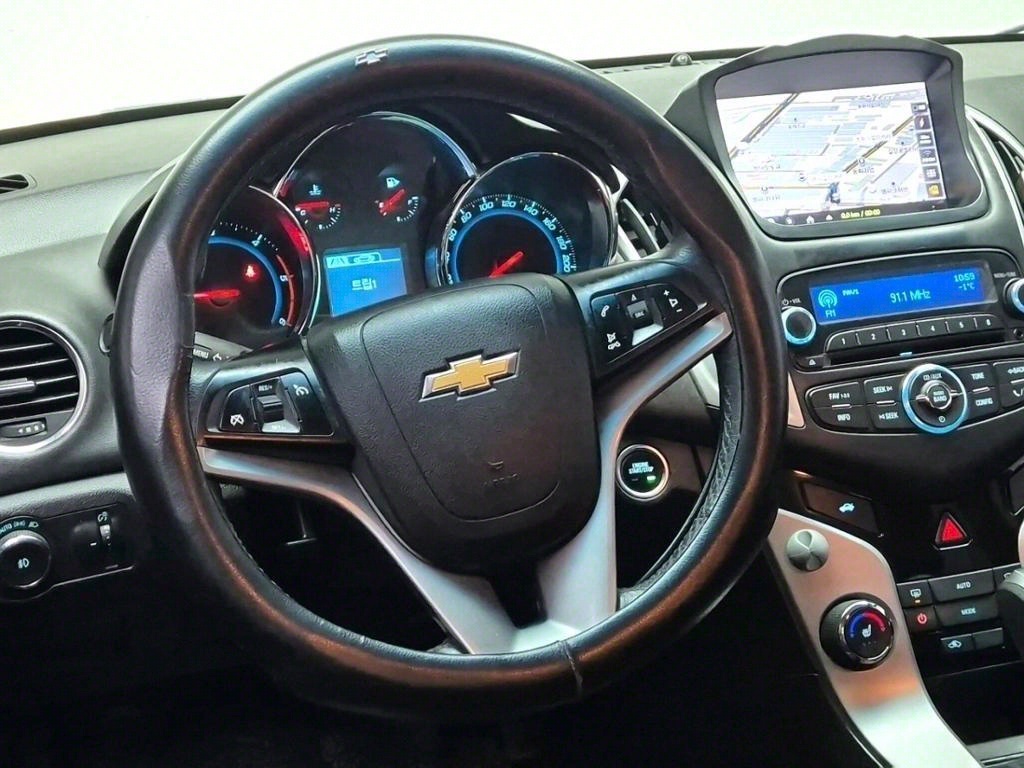 Chevrolet Cruise - Vista 9