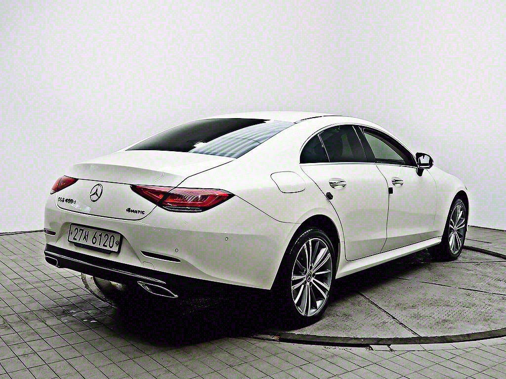 Mercedes Benz CLS Class - Vista 7