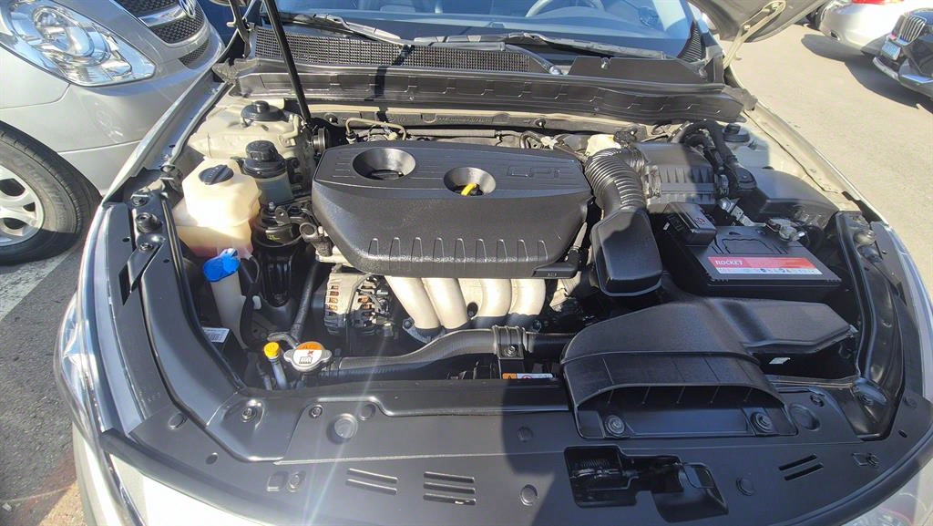 KIA K5 2012 Gold color - Importación desde Corea - HF Imports Iquique - Foto 19