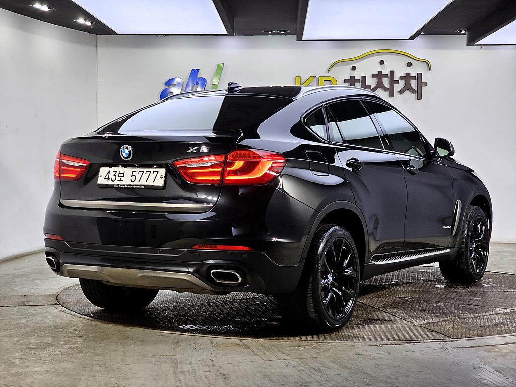 BMW X6 - Vista 4