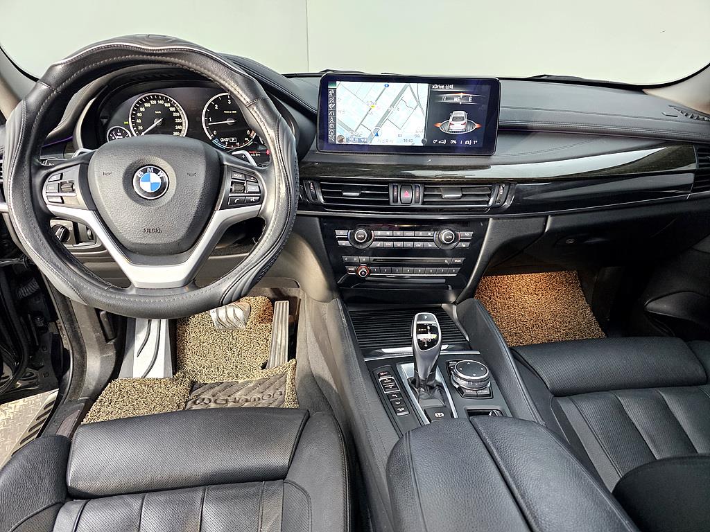 BMW X6 - Vista 5