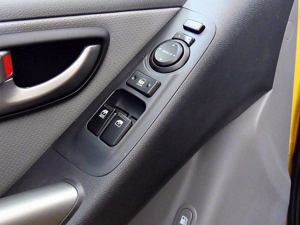 HYUNDAI Starex 2021 Amarillo - Importación desde Corea - HF Imports Iquique - Foto 13