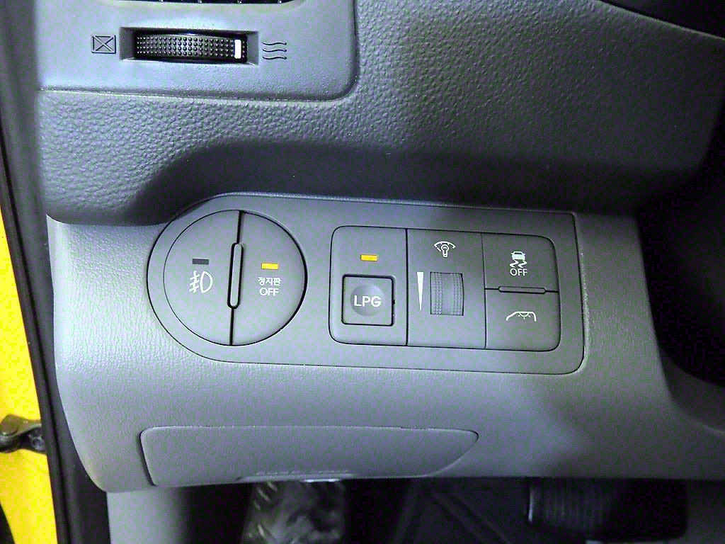 HYUNDAI Starex 2021 Amarillo - Importación desde Corea - HF Imports Iquique - Foto 14