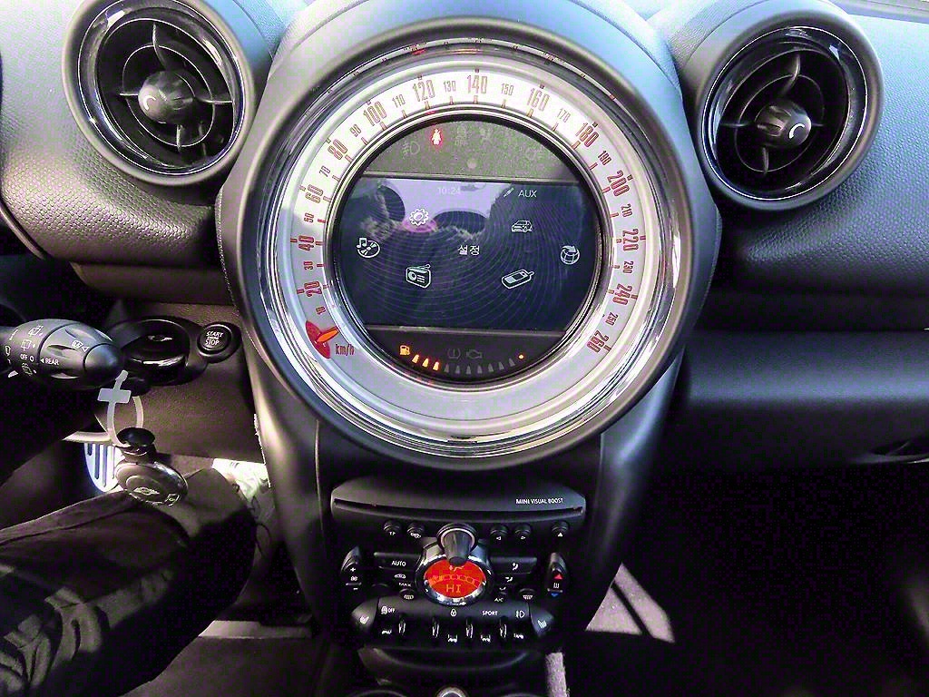 Mini Countryman - Vista 12