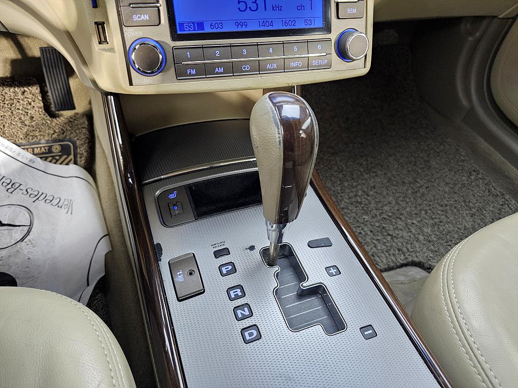 HYUNDAI Grandeur 2009 Blanco - Importación desde Corea - HF Imports Iquique - Foto 17