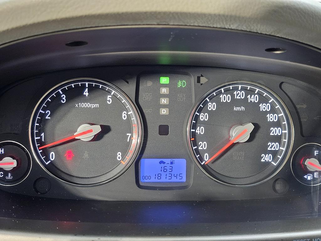 HYUNDAI Grandeur - Vista 7