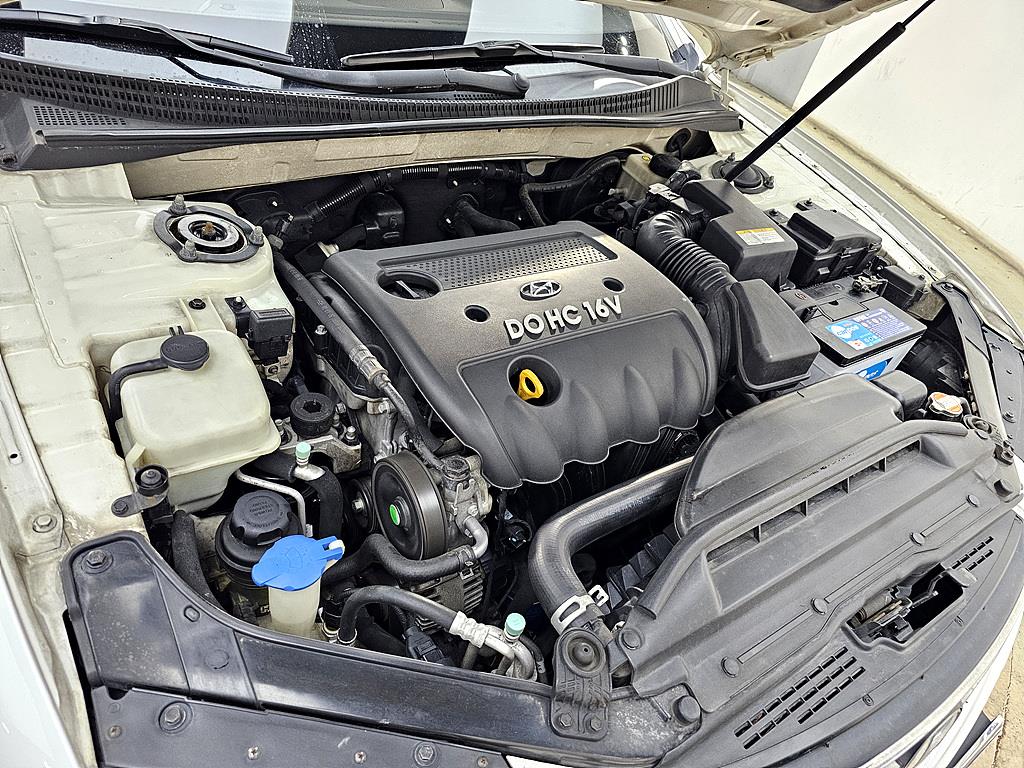 HYUNDAI Grandeur - Vista 6