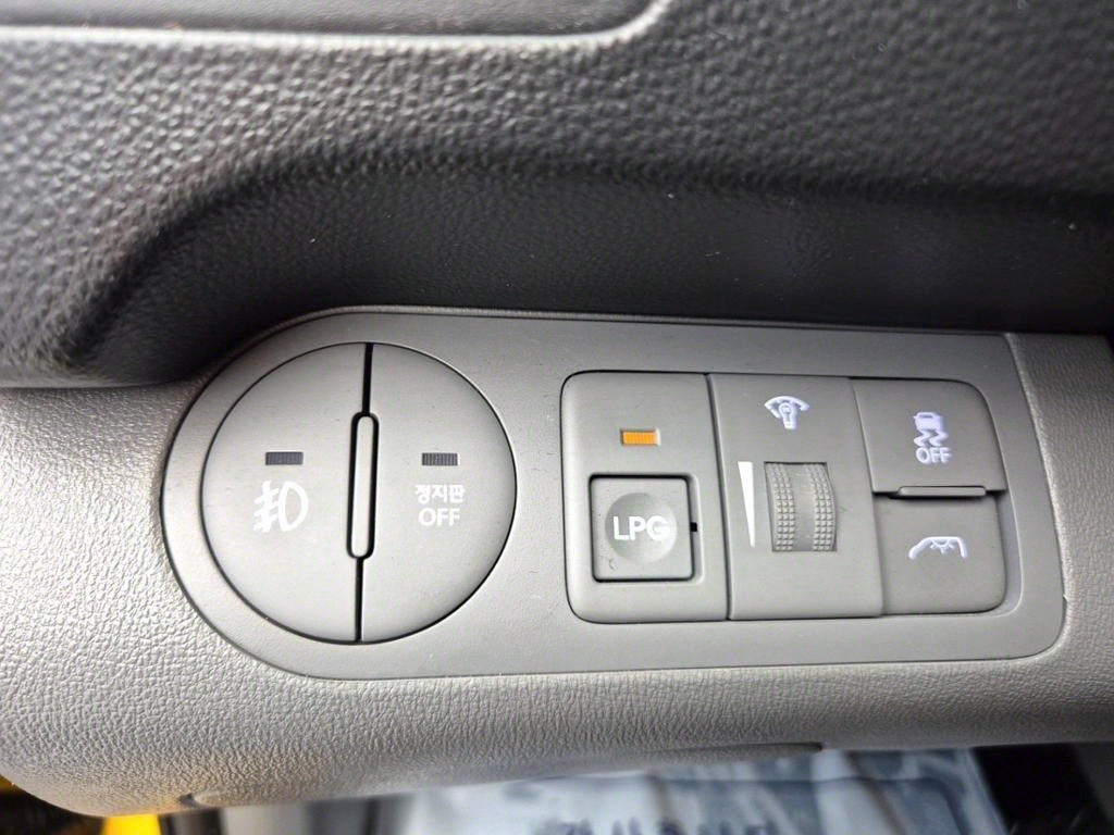 HYUNDAI Starex 2018 Amarillo - Importación desde Corea - HF Imports Iquique - Foto 16