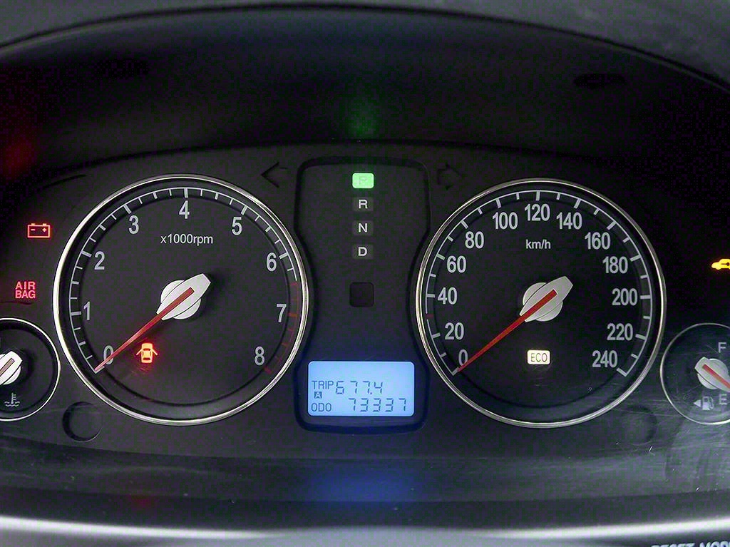 HYUNDAI Grandeur - Vista 11