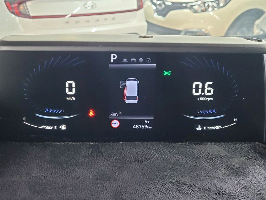 HYUNDAI Staria - Vista 7